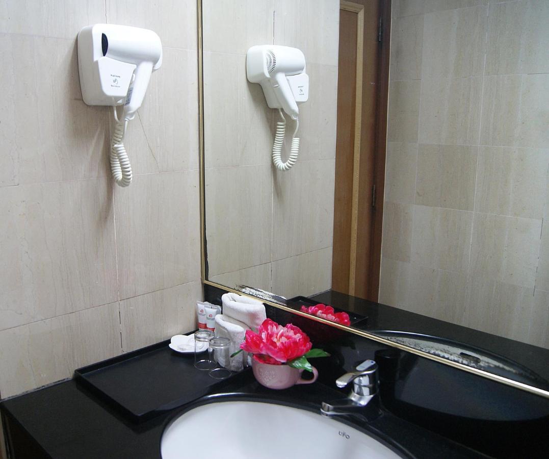 Tang Dynasty Hotel Κότα Κιναμπαλού Εξωτερικό φωτογραφία